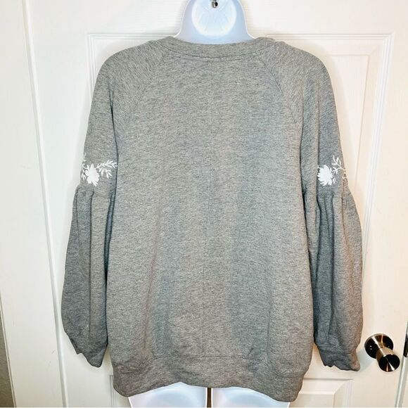Isabel Maternity by Ingrid & Isabel Floral Embroidered Yoke Sweatshirt Grey M - Picture 7 of 9
